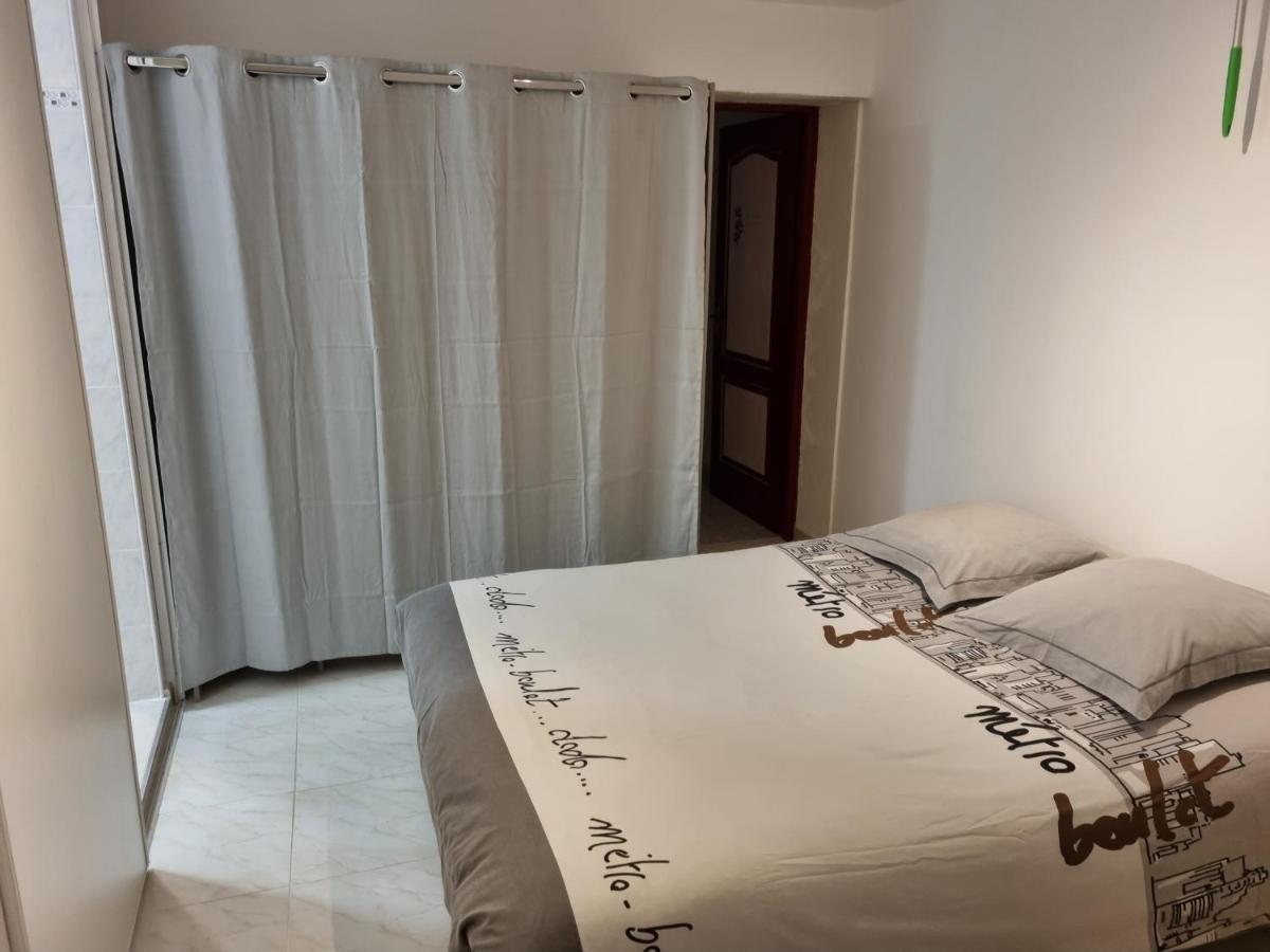 Apartment Destroisterrasses